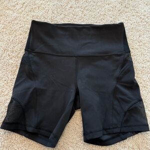 Lulu Lemon bikers